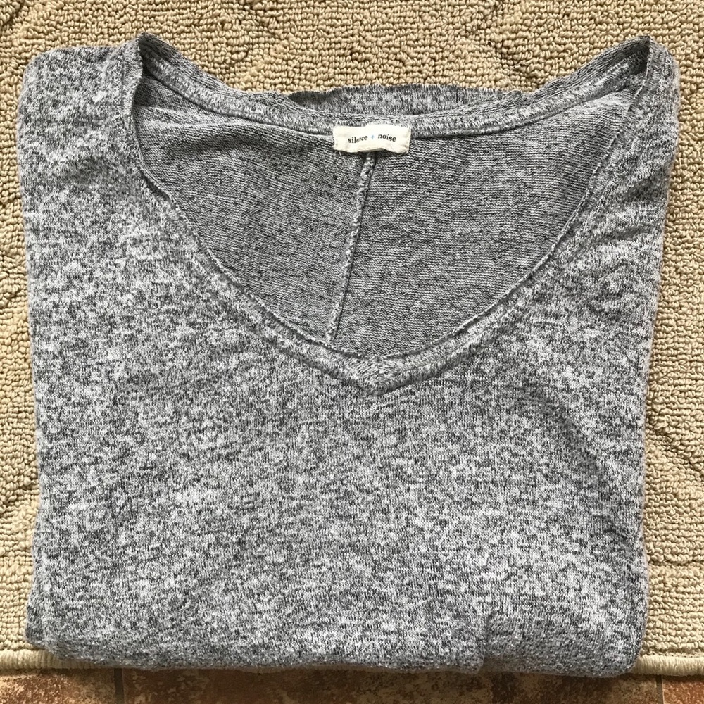 Gray comfy love sleeve tee